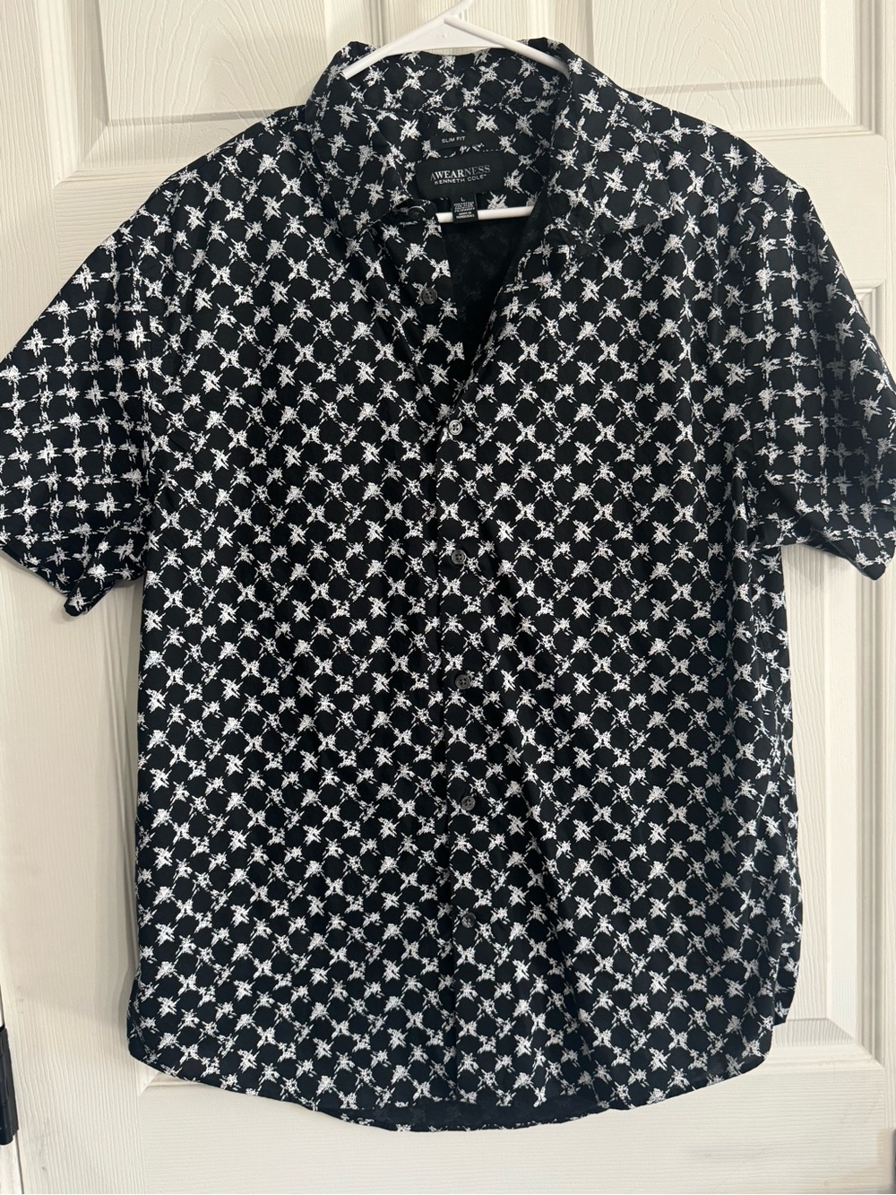 Kenneth Cole Black Short-Sleeve Button-Down Shirt with White Geometric Print